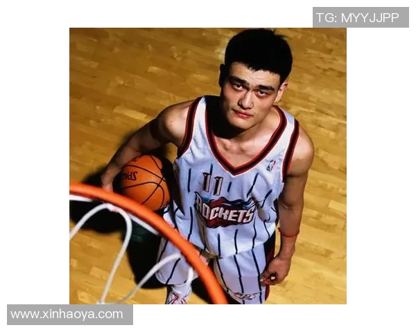 姚明的夹克背后隐藏的故事与篮球传奇的完美结合