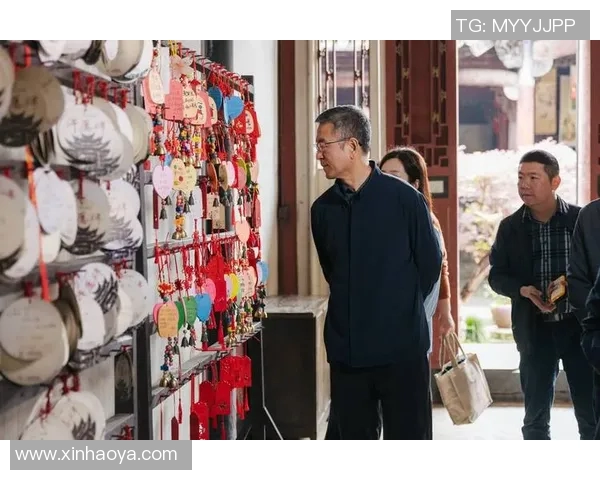 白岩松深度对话姚明探讨篮球梦想与人生哲学的交汇点 白岩松深度对话姚明探讨篮球梦想与人生哲学的交汇点