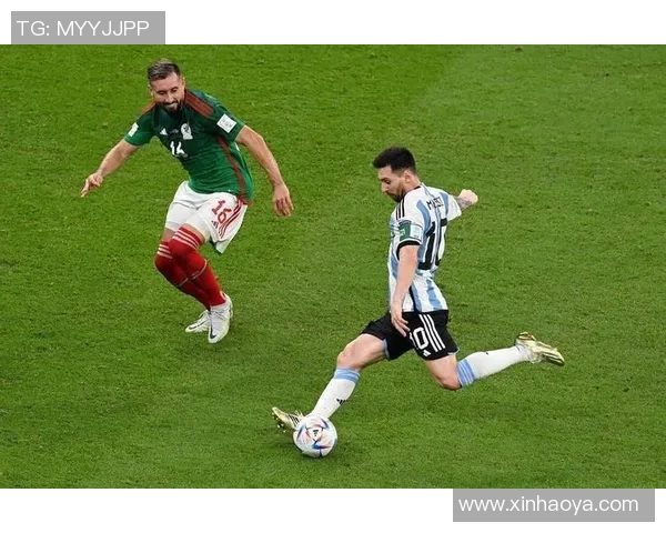 足球明星各具特色的庆祝方式展现个性与激情的精彩瞬间 足球明星各具特色的庆祝方式展现个性与激情的精彩瞬间