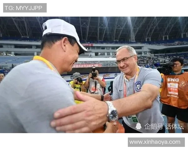 足球巨星离世感动无数球迷泪目追忆精彩瞬间与永恒传奇 足球巨星离世感动无数球迷泪目追忆精彩瞬间与永恒传奇