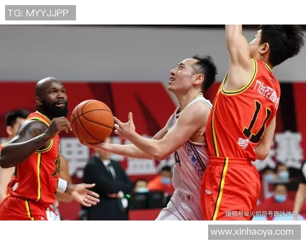 史鸿飞：从普通青年到科技创新领军人物的奋斗历程与启示